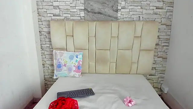 Celesste doll online show from December 2025 12:41:01 PM