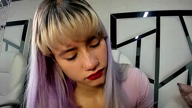 Snapshot of barbieambar chatting on October 2025 01:32:02 PM barbieambar online show from October 2025 01:32:02 PM