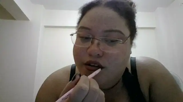 Snapshot of GoddessMocha chatting on October 2025 12:13:01 AM GoddessMocha online show from October 2025 12:13:01 AM