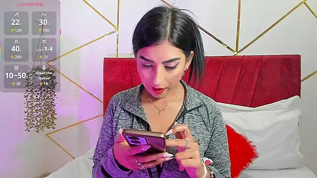 Paris Evans01 online show from October 2025 01:23:01 PM