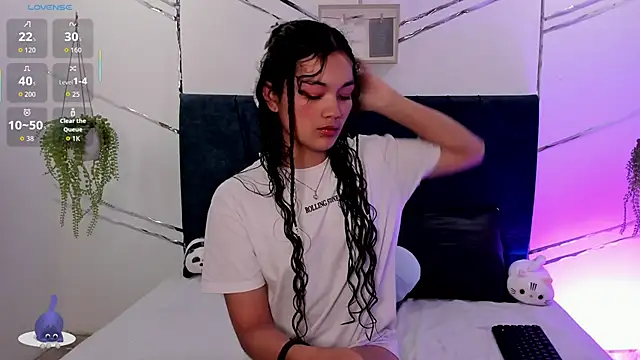 Camilla Miller01 online show from November 2025 02:43:02 PM