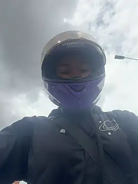 Camilla Miller01 online show from April 2026 06:00:02 PM