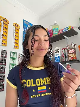Camilla Miller01 online show from June 2026 07:33:01 PM