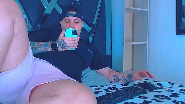 Snapshot of karla_sexy21 chatting on December 2025 05:35:02 AM karla sexy21 online show from December 2025 05:35:02 AM