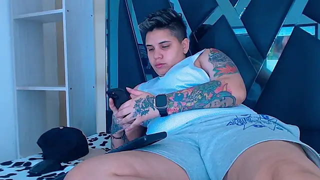 Snapshot of karla_sexy21 chatting on November 2025 05:00:02 AM karla sexy21 online show from November 2025 05:00:02 AM