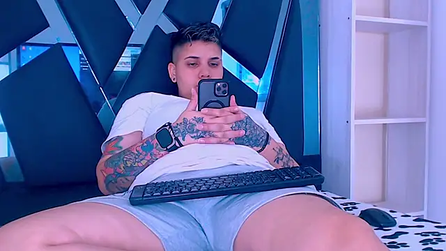 Snapshot of karla_sexy21 chatting on November 2025 04:06:01 AM karla sexy21 online show from November 2025 04:06:01 AM