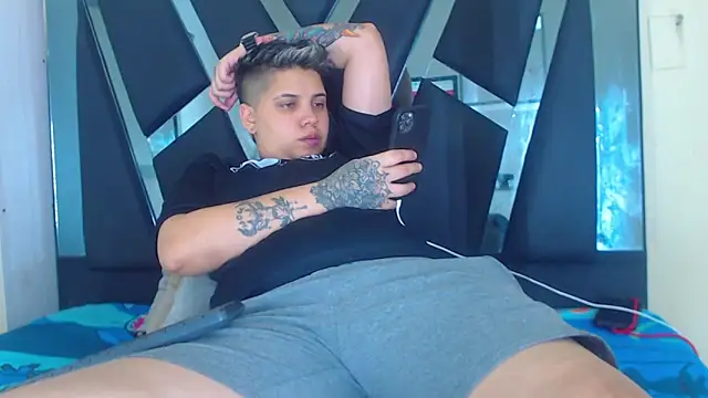 Snapshot of karla_sexy21 chatting on October 2025 04:27:01 AM karla sexy21 online show from October 2025 04:27:01 AM