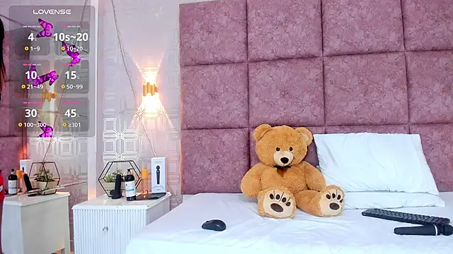 AmyStar1 online show from September 2025 01:17:02 PM