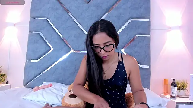 AmyStar1 online show from October 2025 03:35:02 PM