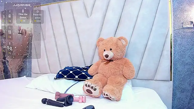 AmyStar1 online show from November 2025 09:24:01 PM