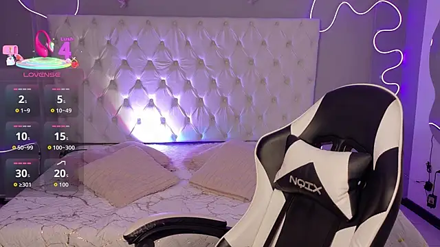 Megan  cole1 online show from November 2025 03:39:02 AM