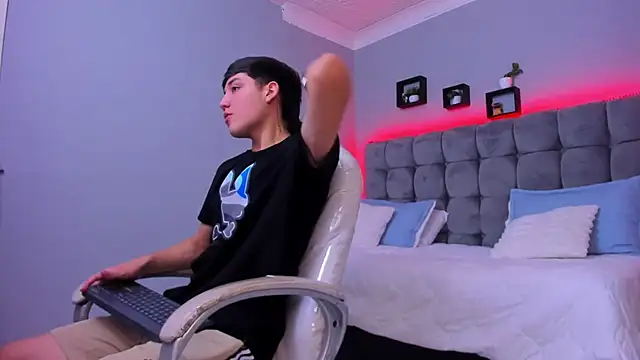 Ares di martin online show from November 2025 06:24:01 AM