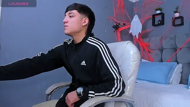 Ares di martin online show from November 2025 04:05:02 AM