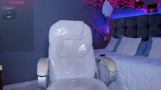 Ares di martin online show from October 2025 04:33:01 AM