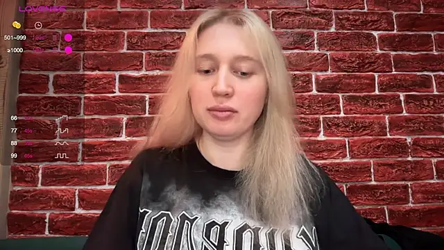 Snapshot of CitrusBlissss chatting on November 2025 12:17:02 PM CitrusBlissss online show from November 2025 12:17:02 PM