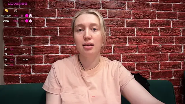 Snapshot of CitrusBlissss chatting on November 2025 02:39:01 PM CitrusBlissss online show from November 2025 02:39:01 PM