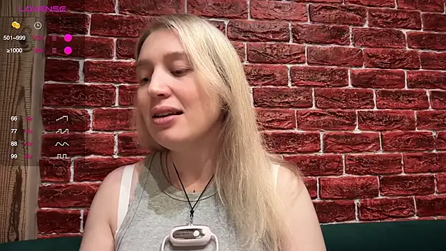 Snapshot of CitrusBlissss chatting on November 2025 02:38:02 PM CitrusBlissss online show from November 2025 02:38:02 PM