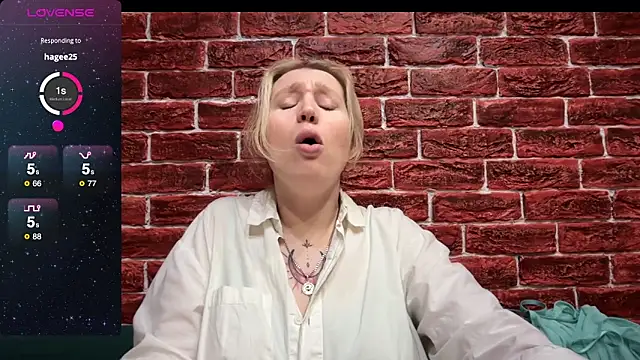 Snapshot of CitrusBlissss chatting on November 2025 02:43:02 PM CitrusBlissss online show from November 2025 02:43:02 PM