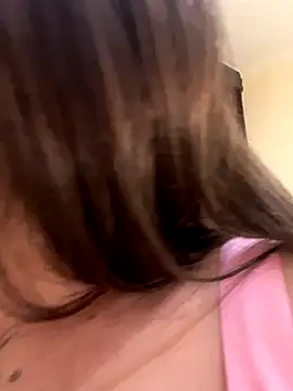 Snapshot of KoraSweett chatting on December 2025 06:08:01 PM KoraSweett online show from December 2025 06:08:01 PM