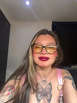 Snapshot of KoraSweett chatting on January 2026 06:00:02 PM KoraSweett online show from January 2026 06:00:02 PM