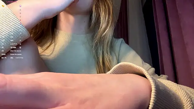 LinaMoonBlessed online show from December 2025 12:07:01 PM