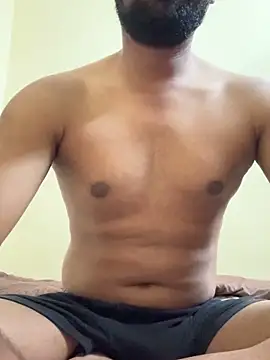 Snapshot of roseypopey chatting on November 2025 12:58:02 AM roseypopey online show from November 2025 12:58:02 AM