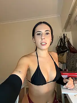Snapshot of very_licious chatting on September 2025 09:03:01 PM very licious online show from September 2025 09:03:01 PM