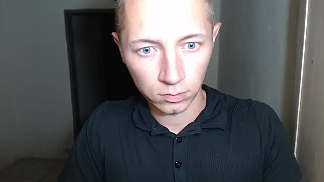 BlondZilla online show from November 2025 11:48:01 AM