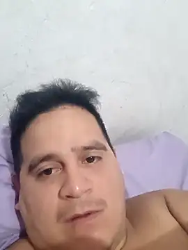 reguetones92 online show from November 2025 12:48:02 PM