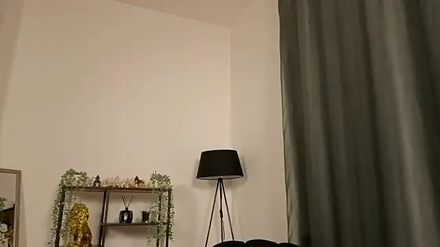 aerisblue online show from November 2025 07:14:01 PM