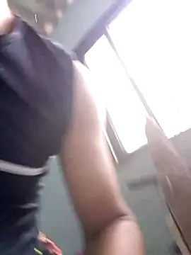 miroqui143 online show from November 2025 02:38:01 PM