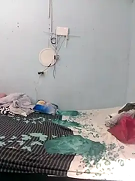 miroqui143 online show from November 2025 11:43:02 PM