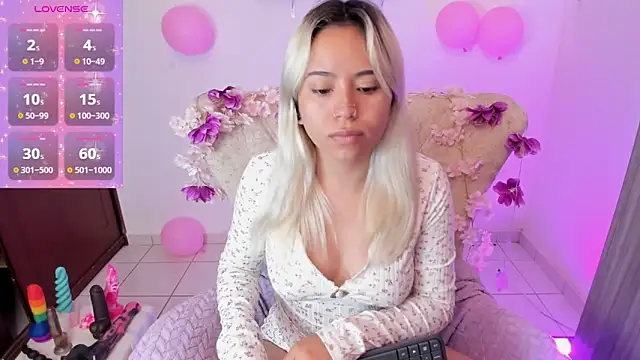 Snapshot of Nataliahenao69 chatting on October 2025 05:37:01 PM Nataliahenao69 online show from October 2025 05:37:01 PM