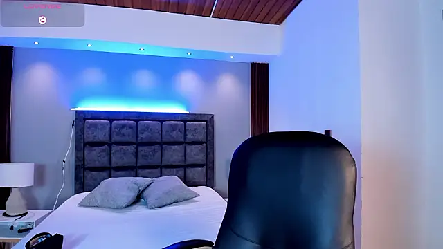 AidaJones online show from February 2026 12:01:02 PM