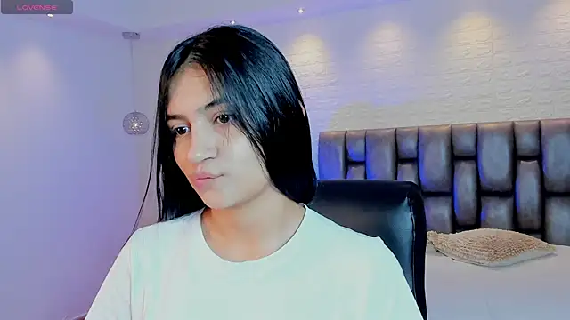 AidaJones online show from April 2026 12:01:02 PM