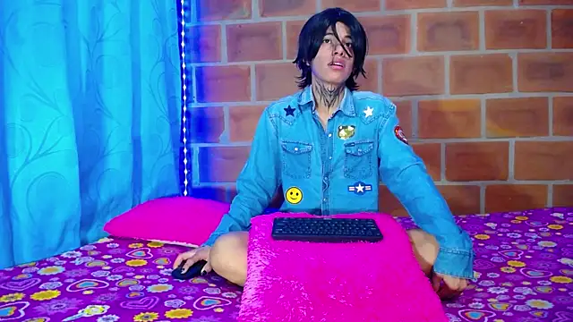 Snapshot of bellamy_094 chatting on November 2025 08:14:01 PM bellamy 094 online show from November 2025 08:14:01 PM