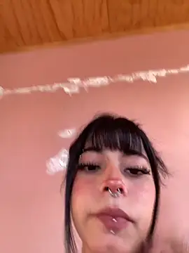 kiittyselenita online show from February 2026 10:43:02 PM