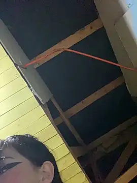 kiittyselenita online show from April 2026 05:37:01 AM