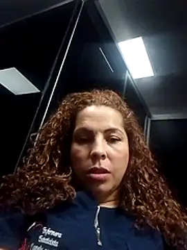 Yanis Ariel12 online show from December 2025 12:26:01 PM