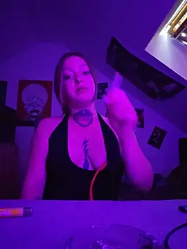 Amatrice X online show from June 2026 04:02:02 PM