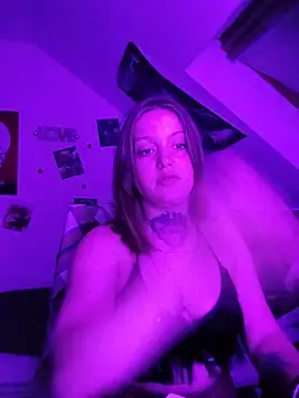 Amatrice X online show from May 2026 08:20:02 PM