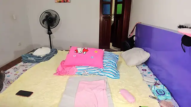 Anais lux online show from April 2026 11:50:01 PM