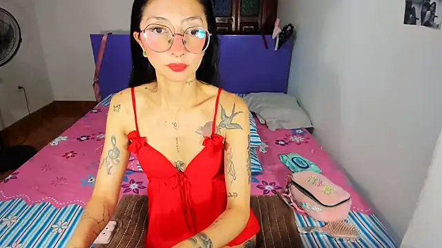 Snapshot of Anais_lux chatting on May 2026 12:20:02 AM Anais lux online show from May 2026 12:20:02 AM