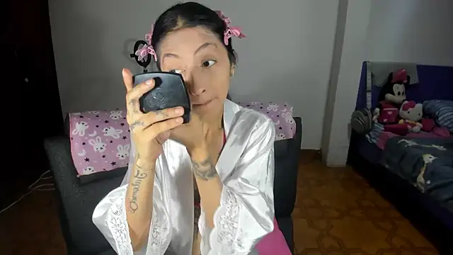 Anais lux online show from March 2026 01:00:02 AM