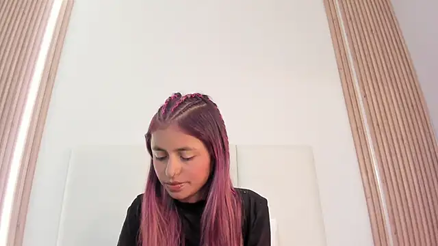 Snapshot of sunnyWhitee chatting on May 2026 11:16:01 AM sunnyWhitee online show from May 2026 11:16:01 AM