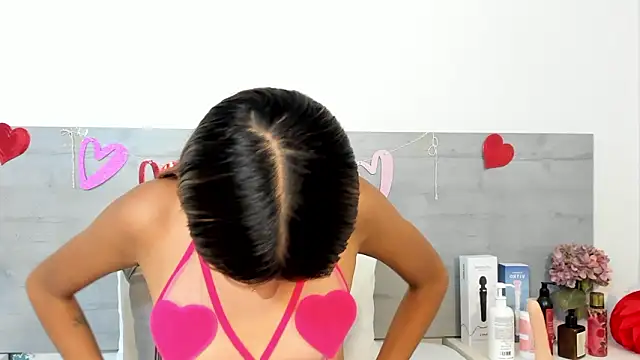 sunnyWhitee online show from February 2026 07:14:01 PM