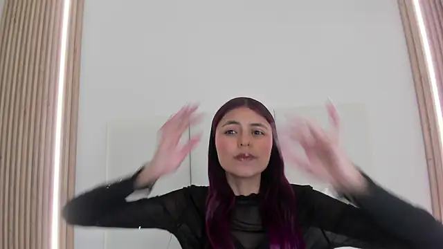 Snapshot of sunnyWhitee chatting on May 2026 11:14:01 AM sunnyWhitee online show from May 2026 11:14:01 AM