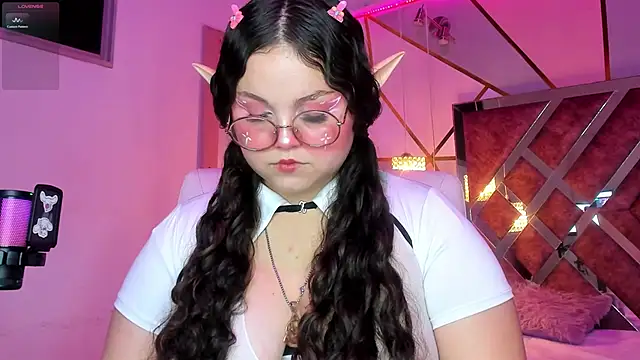 ShylySweet online show from February 2026 06:24:02 AM