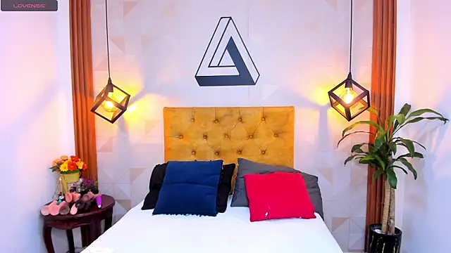 violet sweet19 online show from February 2026 01:31:02 PM