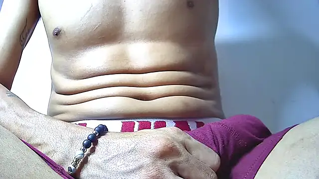 IsaXander743 online show from November 2025 07:24:01 AM